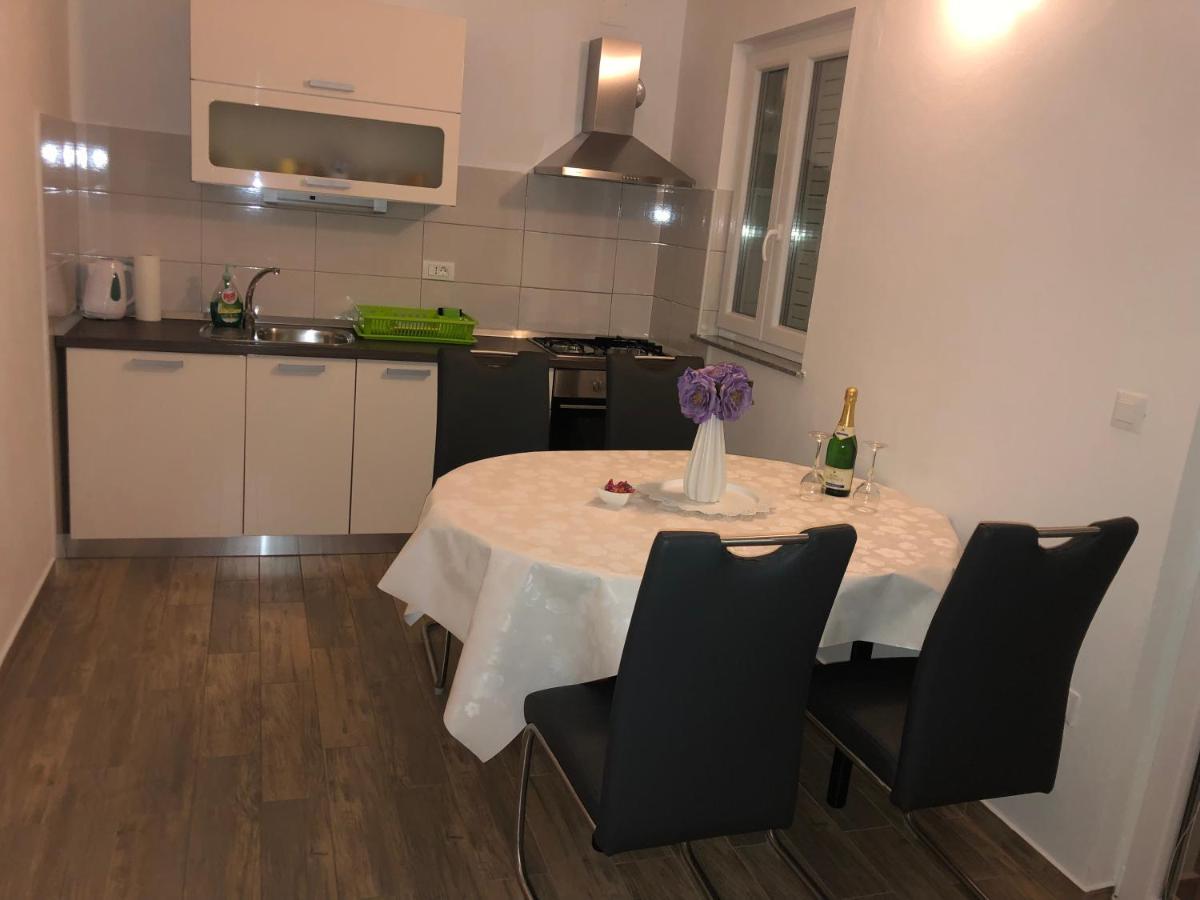 Apartmani Ivana Apartment